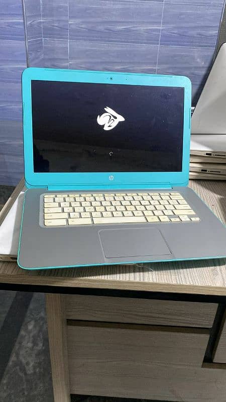 Hp SMD 14  Intel Celeron  4GB Ram 128GB SSD 2