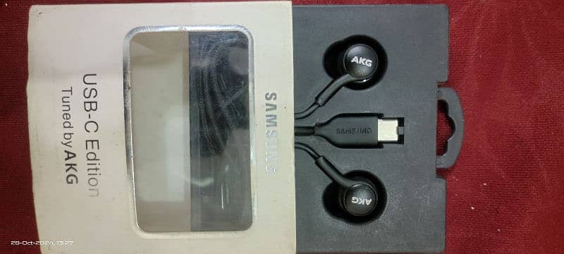 Samsung AKG headphones special edition 1