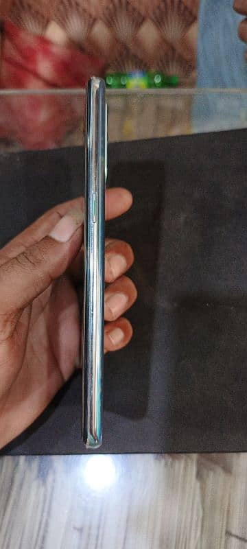 oppo reno 6 8 GB ram 128 GB room 2