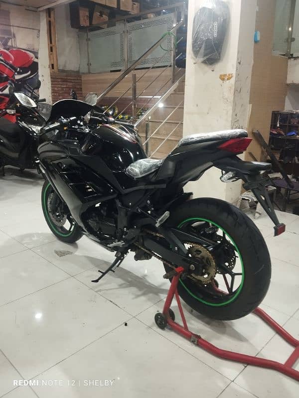 Kawasaki ninja replica 250cc 3