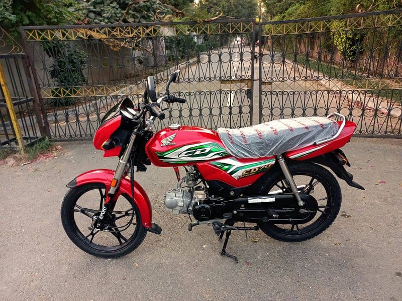 Honda Cd 70 Dream 2023 model original 6400 km driven. only 1