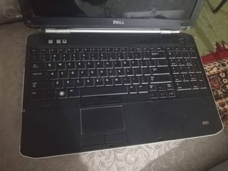 Dell Laptop i5 2 generation 6gb ram 320 gb rom 4