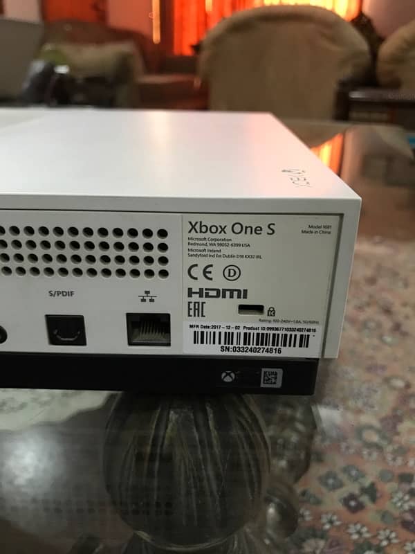 Xbox 1s 1TB 2