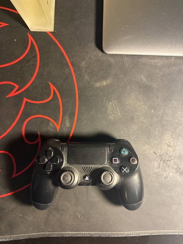 PS4 CONTROLLER 0