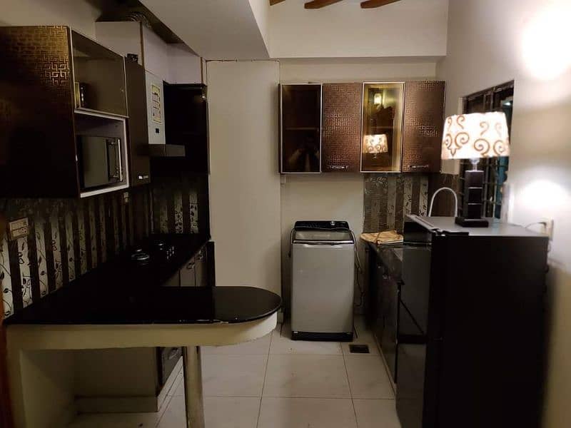 2 Bed Fully Furnished apartment available 7