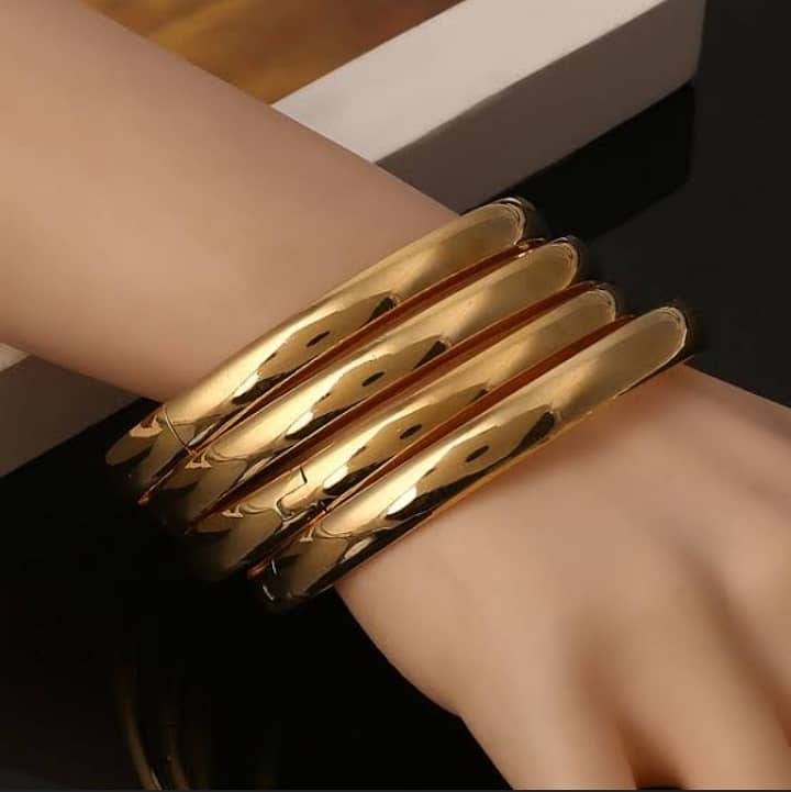 Select Bangles of your choice or Get A random set of bang 4