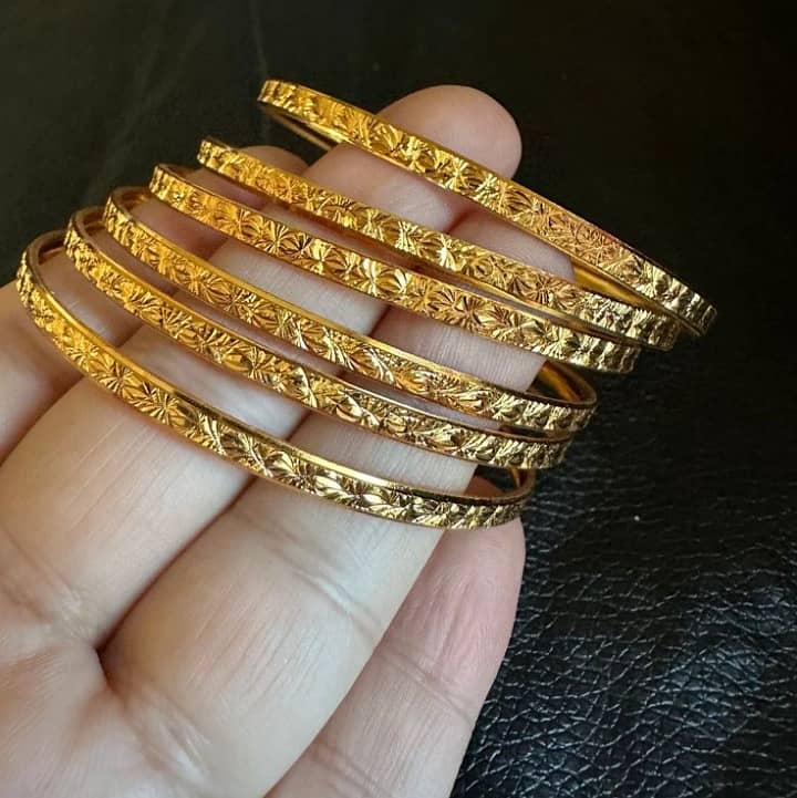 Select Bangles of your choice or Get A random set of bang 6