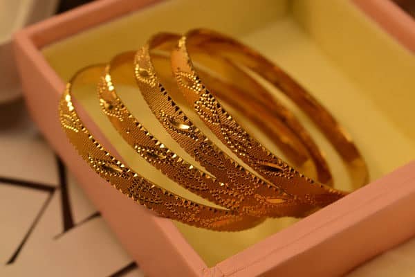 Select Bangles of your choice or Get A random set of bang 14