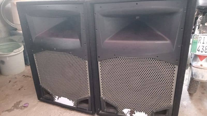 SP2 speakers 15 inc 3