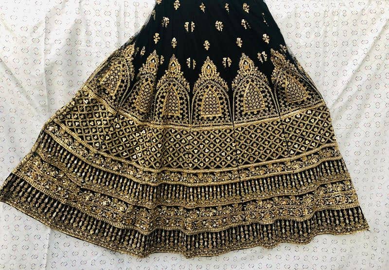 Black lehnga Choli with belt and dupatta (Perfect for bride) 1