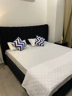 One BHK furnished Luxury apartment daily basis Available