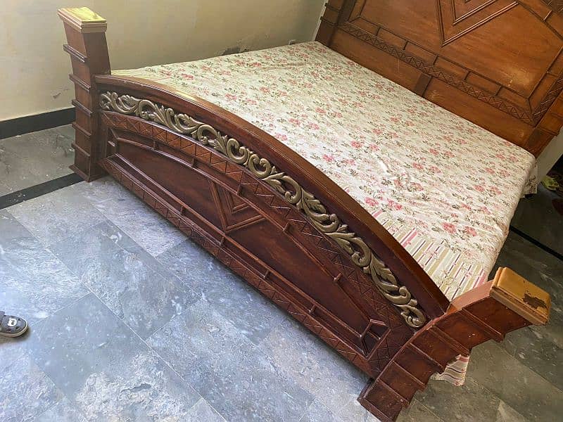 King size bed with two side tables - 03415282006 1