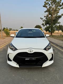 Toyota Yaris Hatchback 20-23