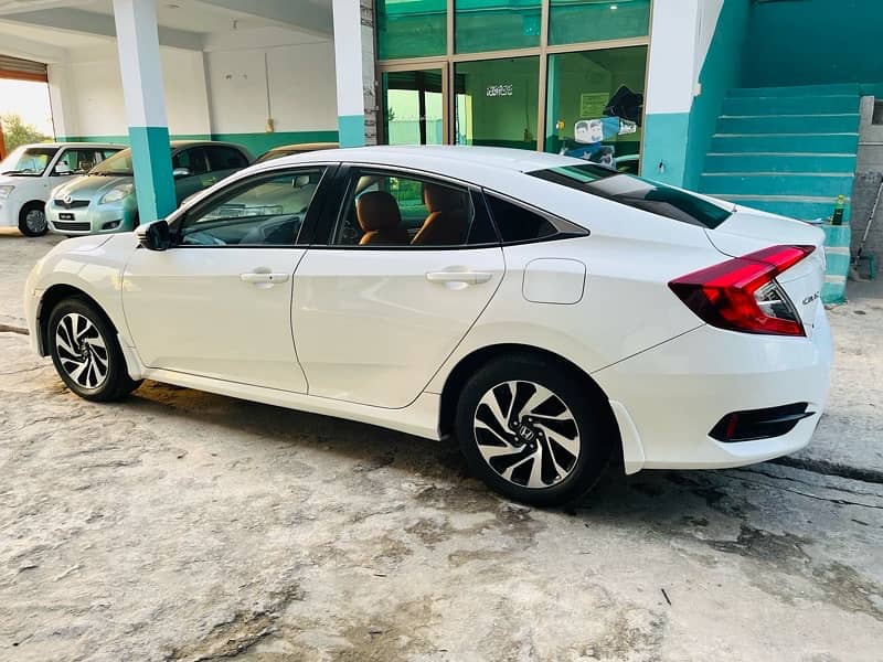 Honda Civic Oriel 2018 islamabad register untouched body red meter s 6