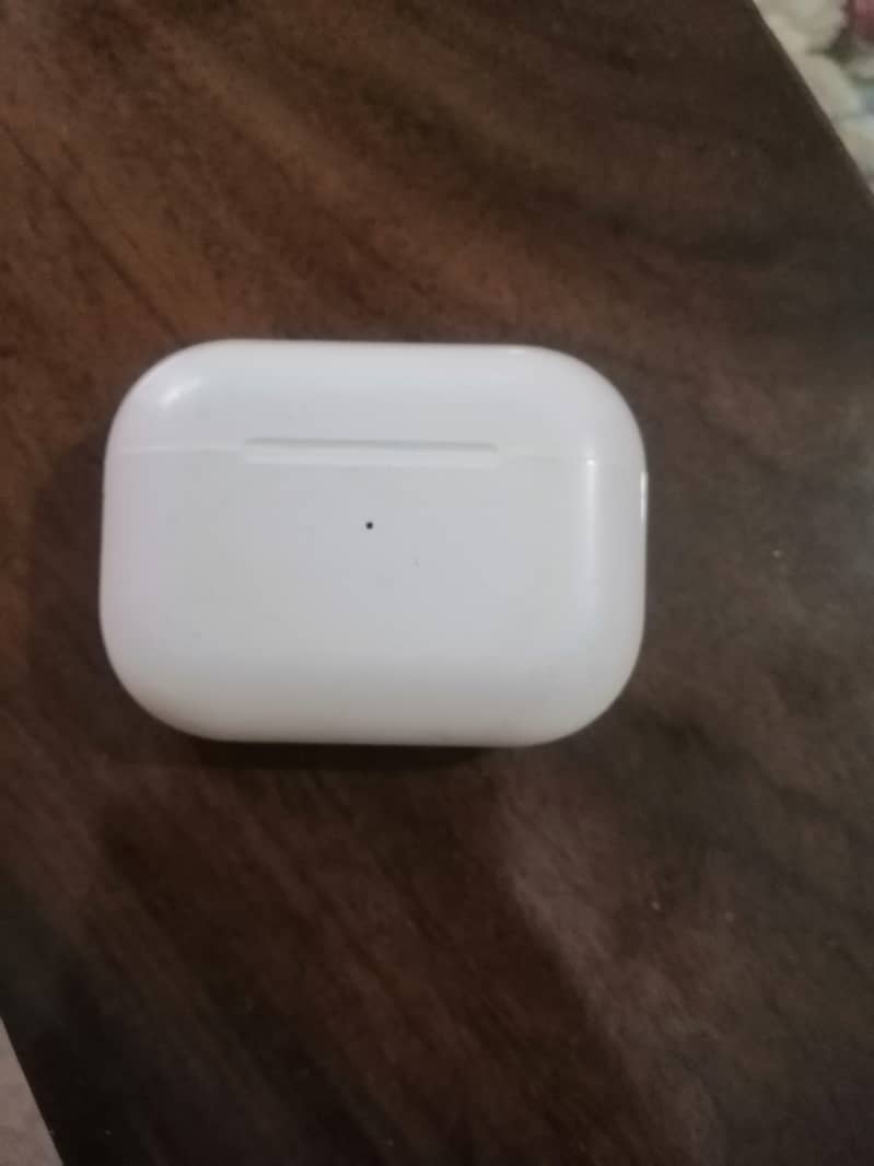 Original airpods pro 4