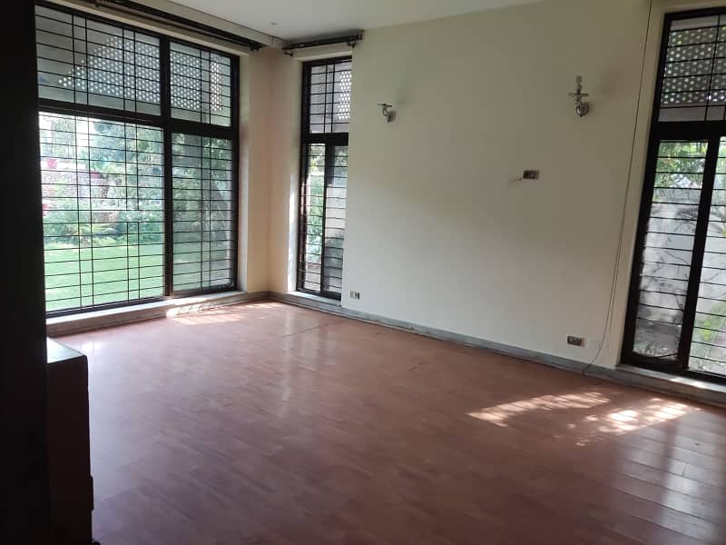 Spacious 2 Kanal House With Serene Environment - Perfect For Corporate Offices And Silent Workspace 8