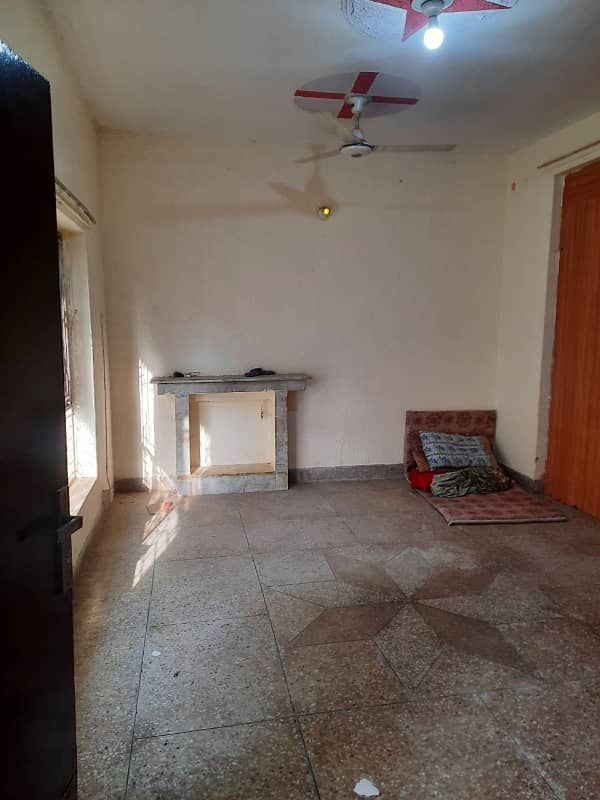 G-10/4 30x50 House Available Margalla Facing 5