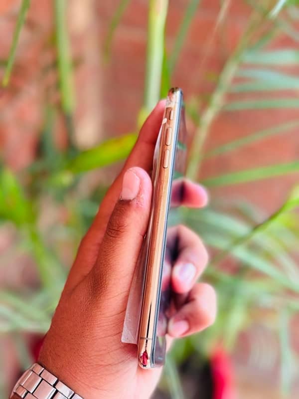 Iphone Xs max 256gb pta approved 5