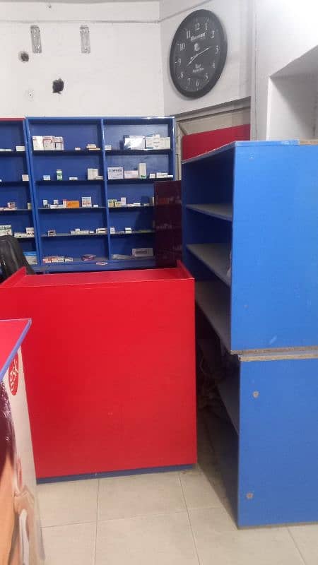 shelves for medical store 10