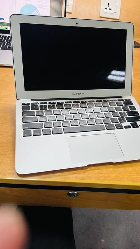 Macbook air 2015 core i7 0