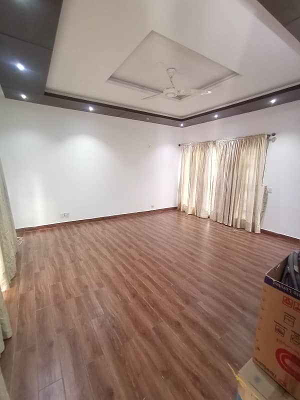 1 Kanal Fabulous Upper Portion On Top Location For Rent In DHA Phase 1 Lahore 5