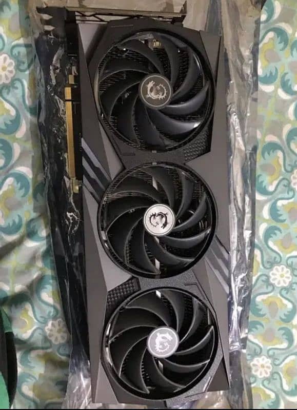 GeForce RTX 4070 Ti Gaming X Trio 12G 4