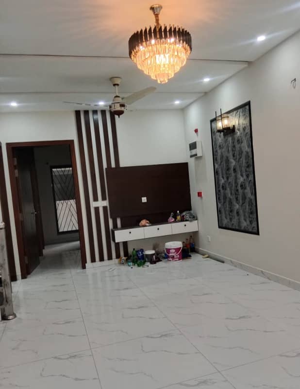 3 Beds 5 Marla Prime Location House For Rent In DHA 9 Town Lahore 5