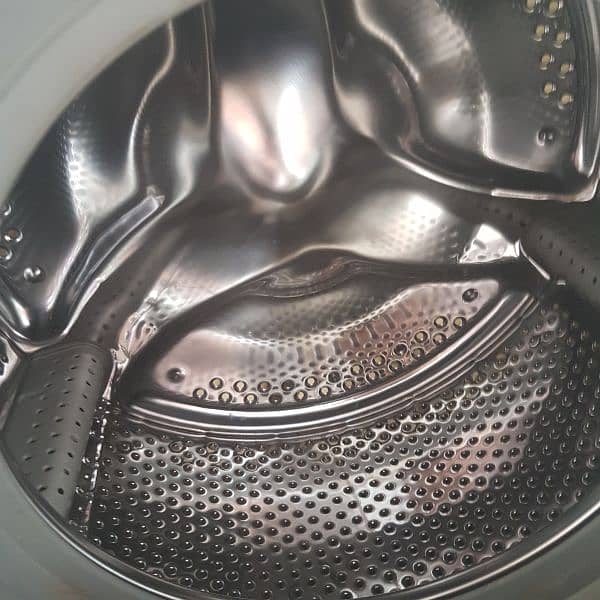 washer & dryer import from dubai very good condition 7