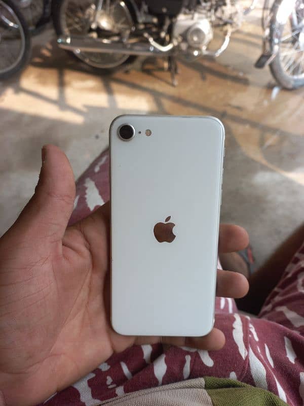 i phone se 2022 0