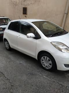 Toyota Vitz 2010 / 2013