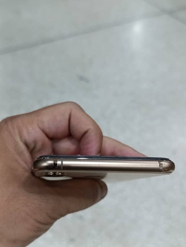 I PHONE XS MAX NON PTA 2