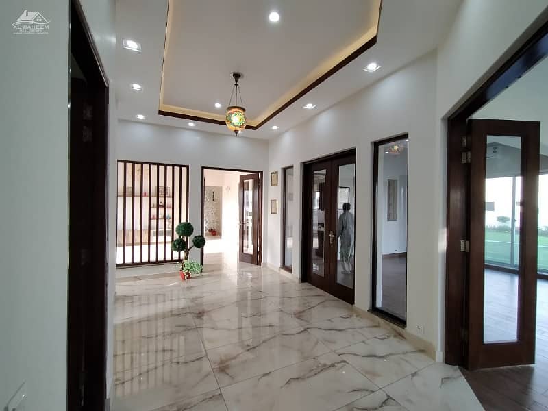 KANAL SLIGTLY USE FULL BASEMENT HOUSE NEAR JALAL SONS TOP LOCATION 3