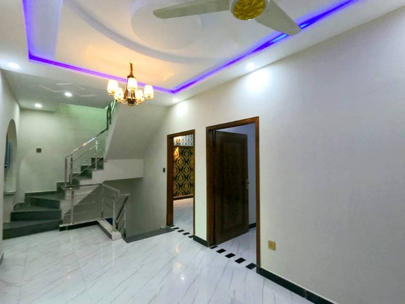 5 MARLA SPANISH HOUSE FOR SALE 28