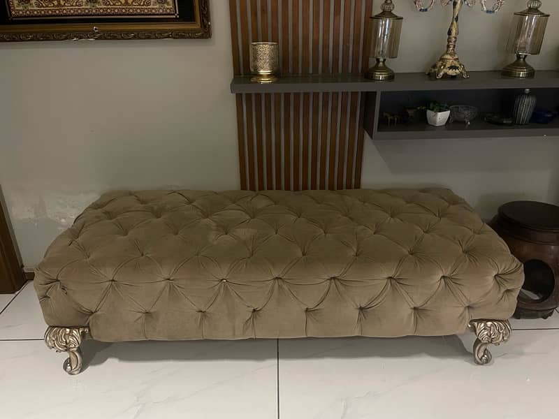 Sethi (sofa) 2