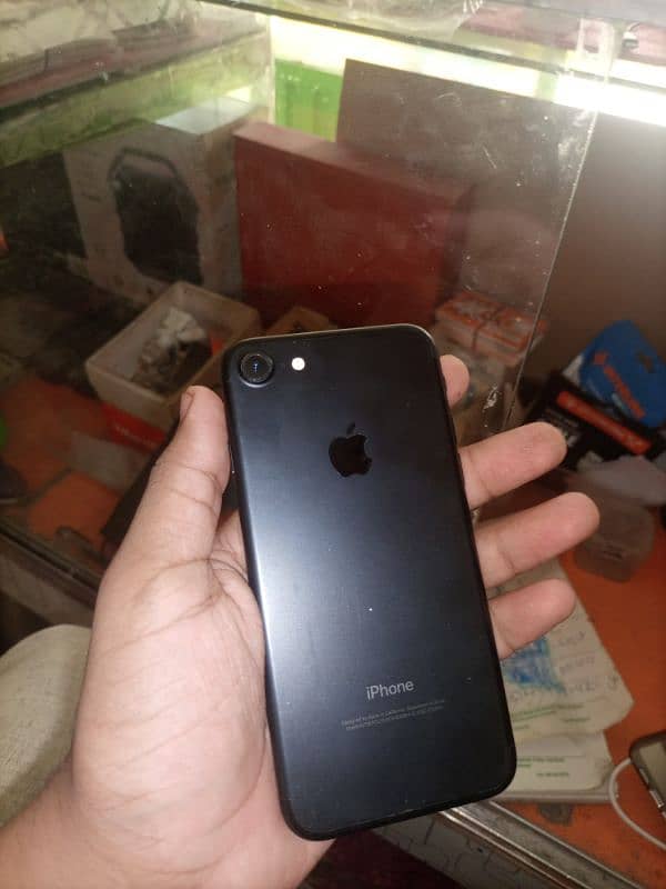 IPhone 7 32 GB Non PTA 10/10 Condition 3