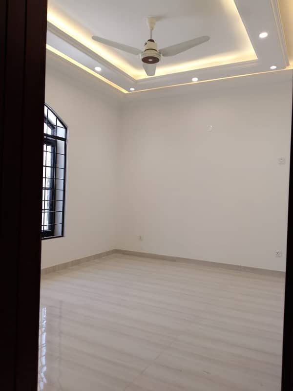 rannovated upper portion for rent 4Bedroom with attached bathroom drawing dining 2