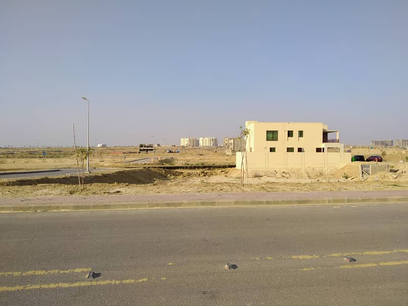 Precinct 6 Residential Plot 250 Sq. Yd. Prime Location near Flag Pole in Bahria Town Karachi 2