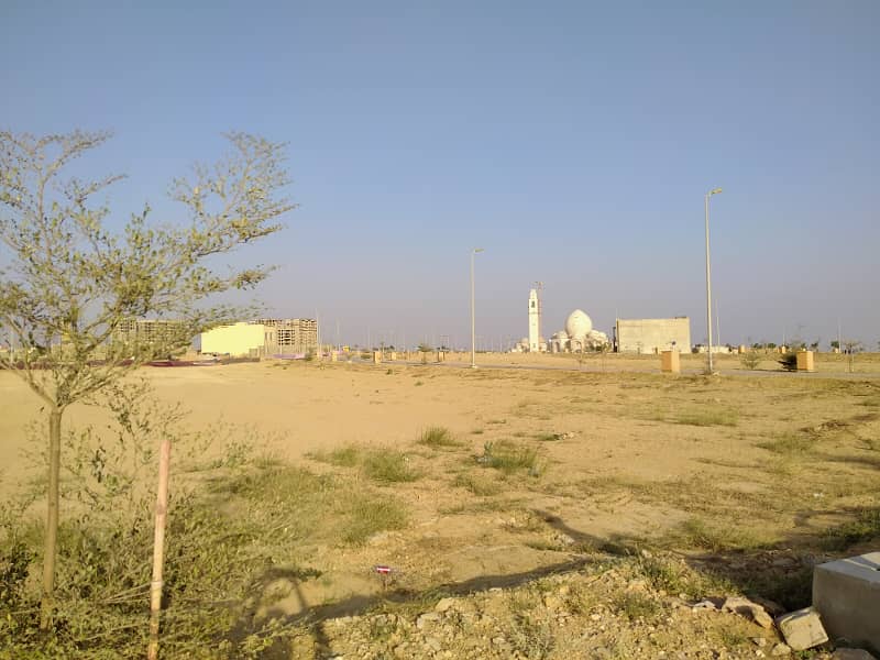 Precinct 6 Residential Plot 250 Sq. Yd. Prime Location near Flag Pole in Bahria Town Karachi 7