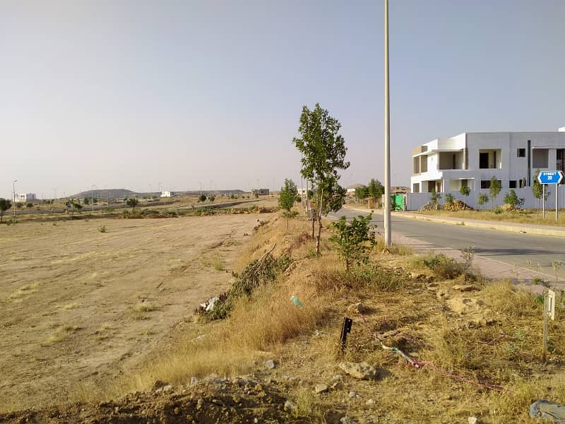 Precinct 4 Residential Plot Of 500 Square Yards Prime Location Park Face With Allotment In Hand Bahria Town Karachi 0