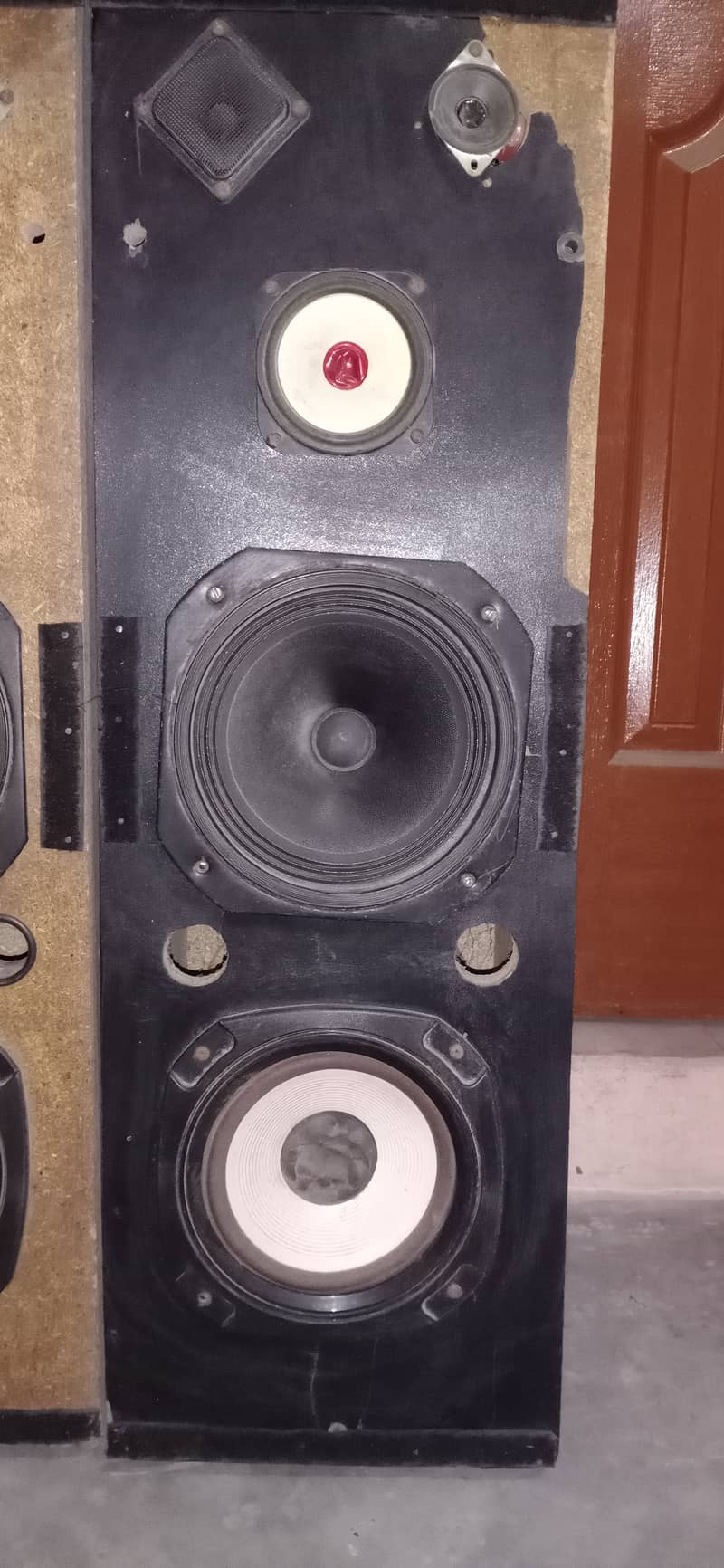 Desi Deck/Amplifier with Speakers 8