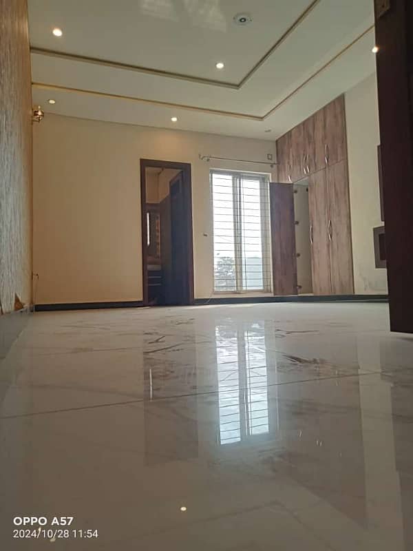 12 Marla upper portion for rent Johar town brand new tile flooring for family 12