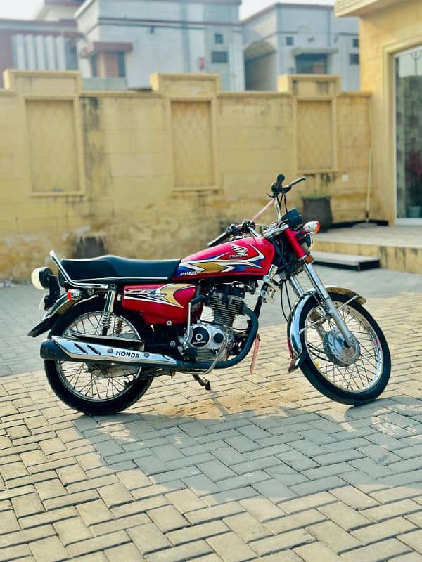 Honda 125 10/10 Condition for sale. 7