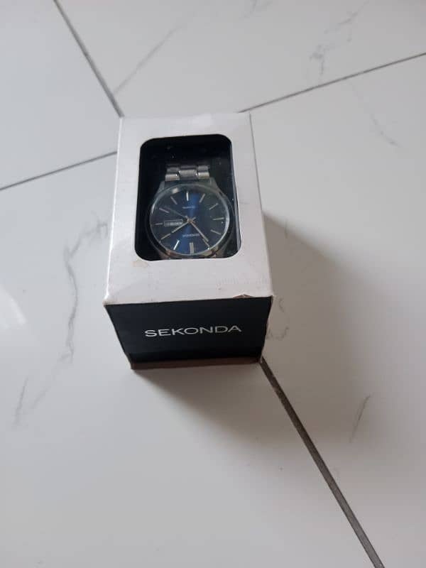 Full original andGenuine Sekonda watch 2