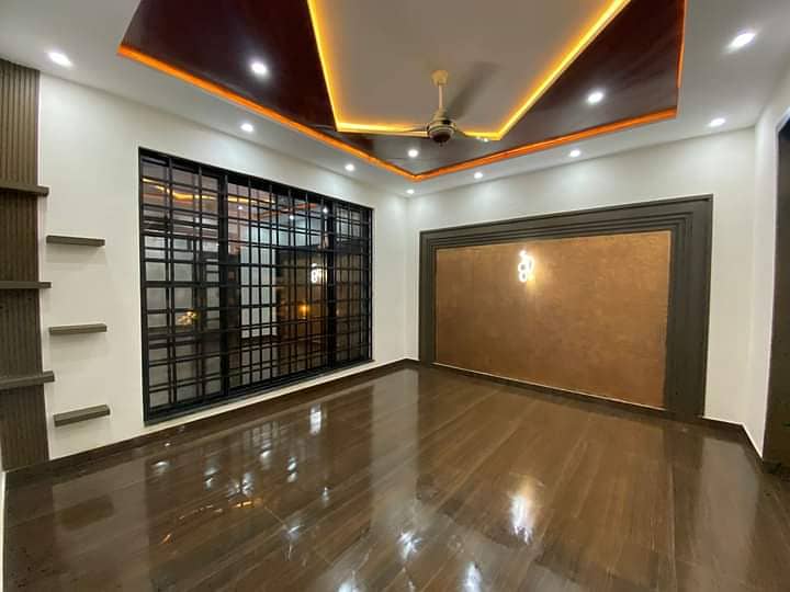 ONE KANAL Wonderful House For Rent Q-Block DHA Phase 7 2