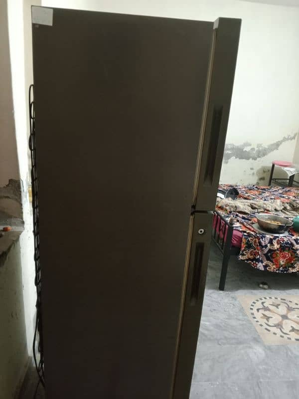 HAIER FRIDGE URGENT FOR SALE FULL OK 10 BY 10 CONDITION 14