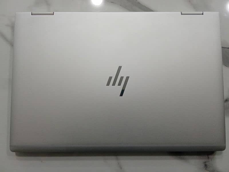 HP Elitebook 1030 G4 Core i7 8th generation with 16/256 5