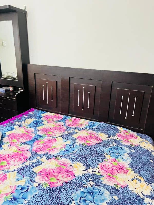 Double bed With dressing table 1