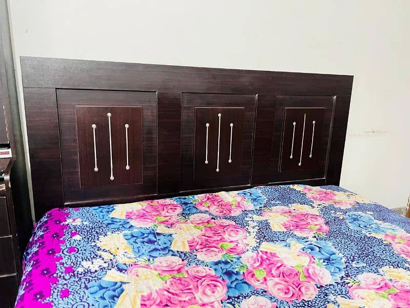 Double bed With dressing table 3