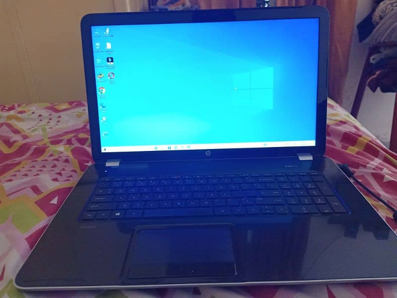 HP laptop 1