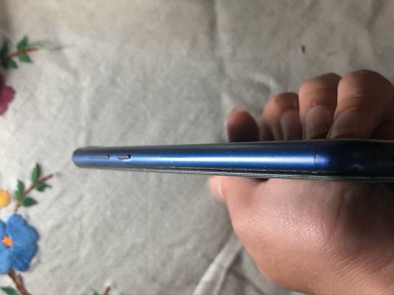 Huawei Y9 2018 3